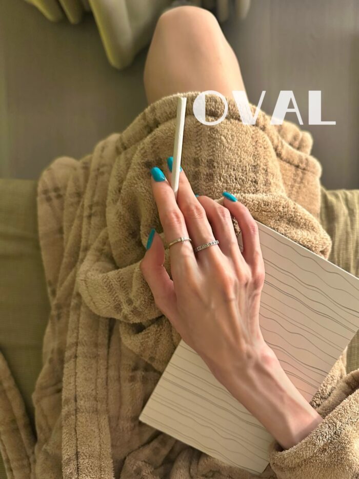 [Cure in 40s with Lamp] Glossy Lake Blue Solid Gel Nail Wraps (Oval Shape) - 20pcs Self-Adhesive, Turns to Hard Nail Tips Instantly - Image 3