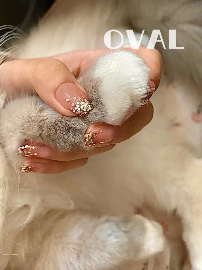 [Cure in 40s with Lamp] Nude Pink Glitter Gradient Gel Nail Wraps (Oval Shape) - 20pcs Self-Adhesive, Instant Hardening Nail Tips - Image 4