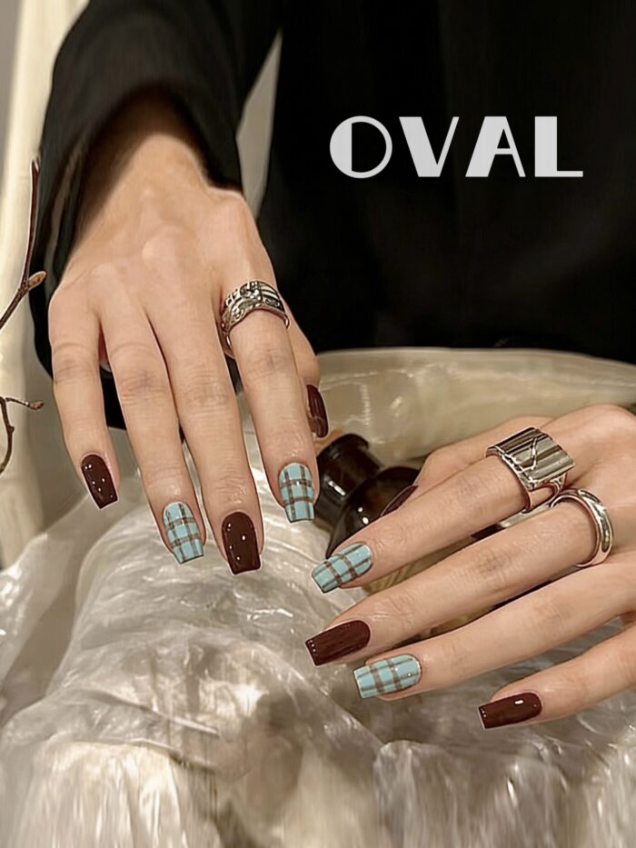 [Cure in 40s with Lamp] Vintage Dark Brown & Teal Plaid Gel Nail Wraps (Oval Shape) - 20pcs Self-Adhesive, Instant Hardening Nail Tips - Image 2